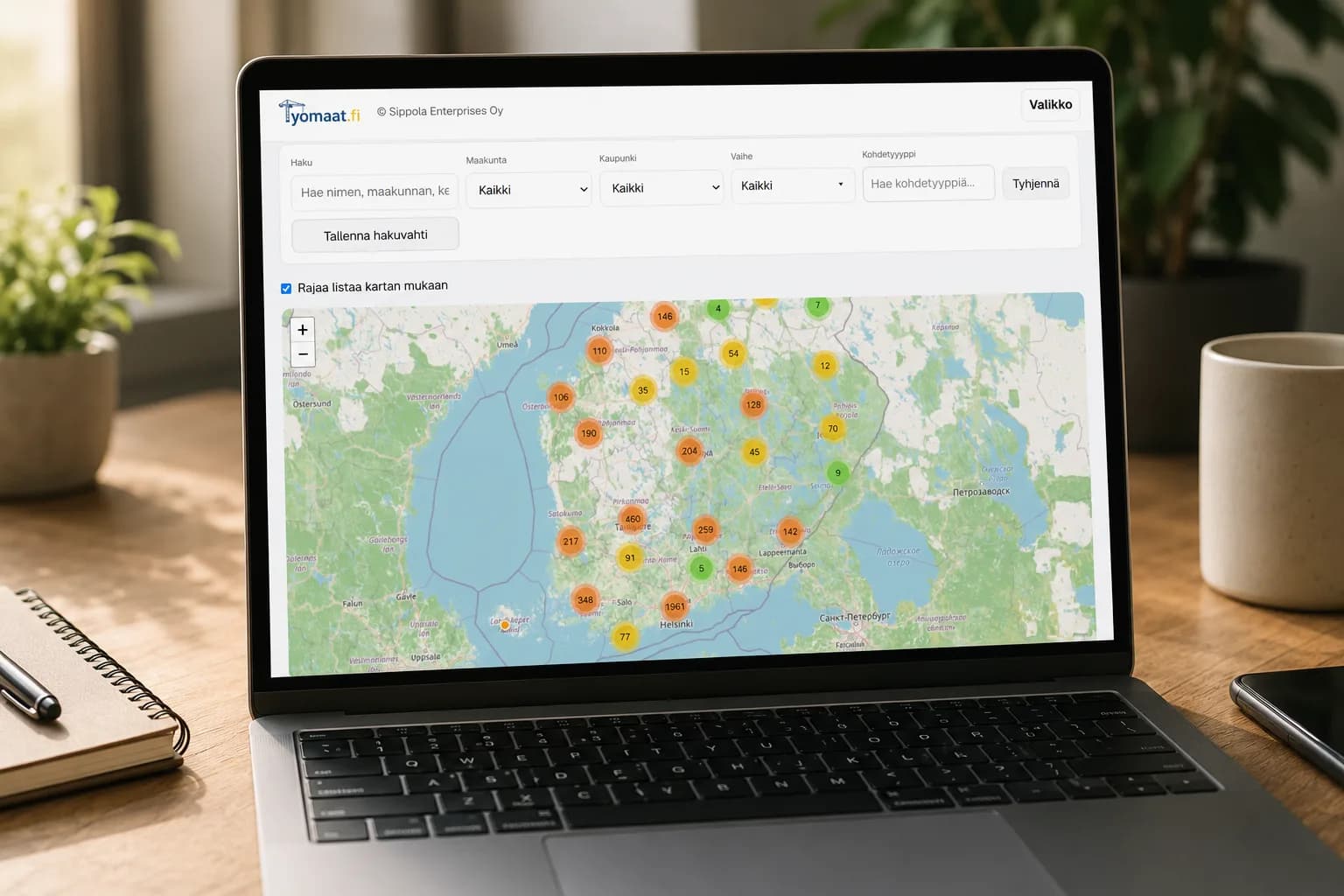 Karttanäkymä: rakennushankkeet klustereina Suomen kartalla